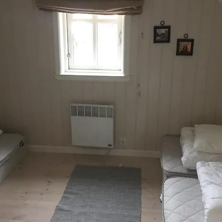 Moderne Pa Lemonsjoen I Jotunheimen Holiday home