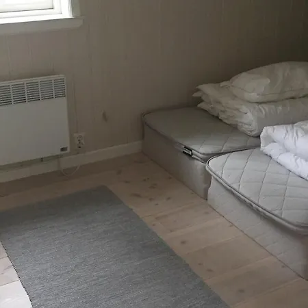 Holiday home Moderne Pa Lemonsjoen I Jotunheimen