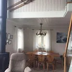 Moderne På Lemonsjøen I Jotunheimen Feriehus *