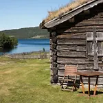 Feriehus Moderne På Lemonsjøen I Jotunheimen Randsverk